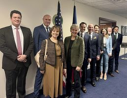 FOTO ELCEN a semnat la Washington un acord privind exploatarea energiei geotermale pentru termoficarea Bucureștiului. "Un vis mai vechi de-al nostru se împlinește: aer mai curat și facturi mai mici la întreținere."