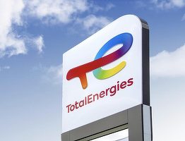 Senatul francez îndeamnă guvernul să cumpere ”o acțiune de aur” la TotalEnergies
