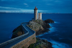 Plan - Cea mai mare interconexiune energetică submarină din lume, cu schimb de electricitate între Europa și America