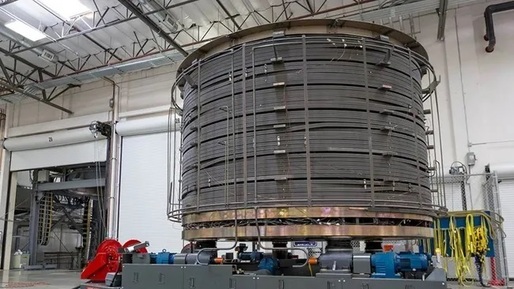 Lucrările la cel mai mare reactor de fuziune nucleară din lume s-au încheiat