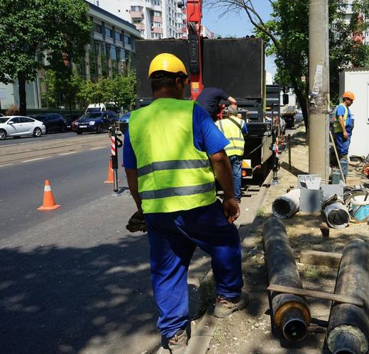 FOTO Nicușor Dan: Dăm în exploatare încă 1,75 km de conductă nouă de termoficare