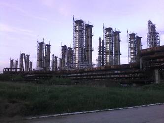 FOTO România vinde apă grea unui grup elvețian vechi de peste 2 secole. Un contract anterior de export în China a fost blocat de o structură ce include SRI și SIE