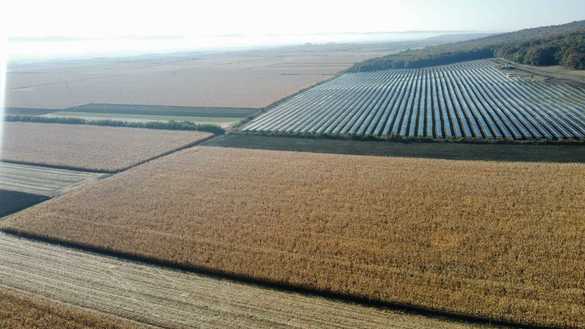 CONFIRMARE FOTO Cel mai bogat ucrainean se împrumută pentru un nou parc fotovoltaic în România