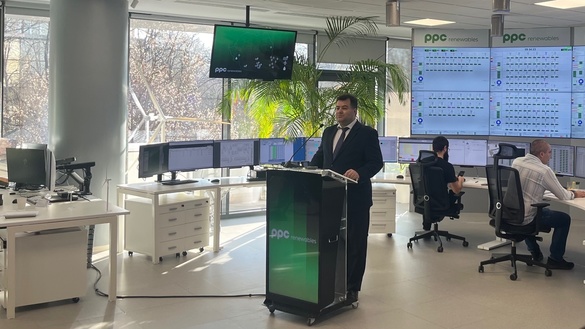 Virgiliu Ivan, directorul Dispecerului Energetic Național (DEN) din cadrul operatorului de transport și sistem Transelectrica, la inaugurarea noii camere de comandă pentru dispecerizarea producției de energie regenerabilă a PPC România