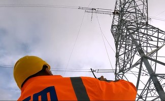 VIDEO Electromontaj - Cum a ridicat cea mai dificilă linie de înaltă tensiune din ultimii 30 de ani din România