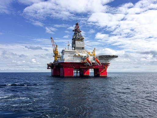 Prețurile petrolului au consemnat în aprilie cea mai mare scădere lunară din ultimii trei ani și jumătate