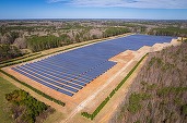 Rețeaua din Spania neagă că dependența de energia solară ar fi de vină pentru pana de curent, în timp ce aceasta se transformă într-un scandal politic