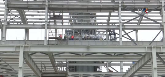 Romgaz a vândut energie angro cu livrare inclusiv după data promisă de pornire a noii centrale de la Iernut. Principalul cumpărător este unul dintre cei mai noi furnizori