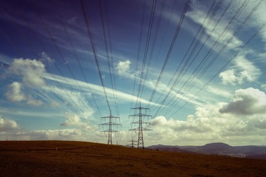 Rețelele electrice din UE au nevoie de investiții de mii de miliarde pentru a evita un blackout spaniol