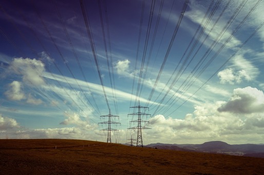 Rețelele electrice din UE au nevoie de investiții de mii de miliarde pentru a evita un blackout spaniol