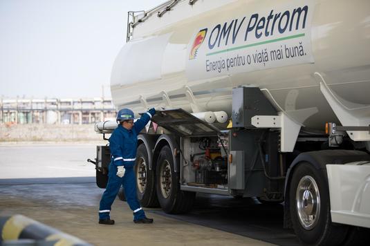 Diminuarea exporturilor către Ucraina a micșorat cu 15% vânzările angro de produse petroliere ale OMV Petrom. Verchere: Simpla proximitate de această piață ne-a oferit un avantaj competitiv
