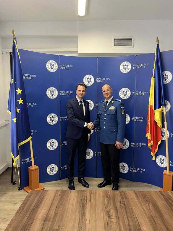 FOTO Burduja a semnat 62 de noi contracte pentru energie verde: Cine spune că Europa nu ajută România, fie nu înțelege, fie minte
