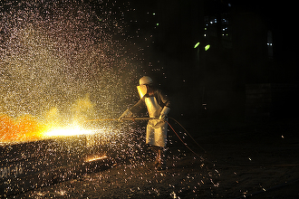 FOTO A început producția de oțel la Liberty Galați,  etapă semnificativă în planurile companiei de a-și continua activitatea