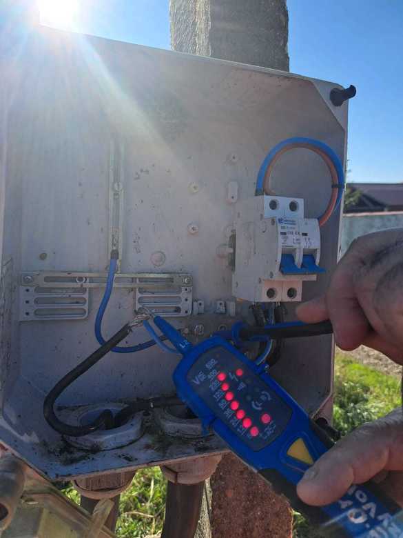 FOTO Furt de energie la nivel național - Sute de cazuri găsite