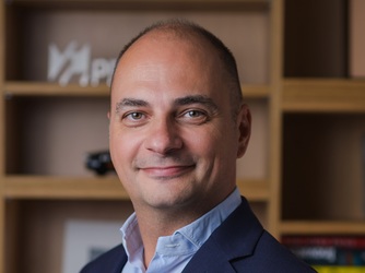 Schimbare la vârful Promelek XXI