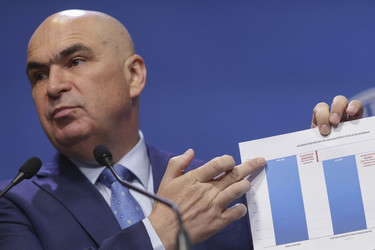 Bolojan: Dacă vrem să nu avem creștere de inflație sau recesiune, trebuie să majorăm producția de energie. Premierul a vorbit de Iernut, prosumatori și hidrocentrale blocate