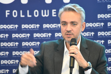 VIDEO Mesaje apocaliptice în România, de la blackout-uri iminente, până la facturi triplate și cel mai mare preț la energie electrică din lume. Președintele ANRE, George Niculescu: Nu știu cine vor fi primii,  extraterestrii sau blackout-uri!" - Profit En
