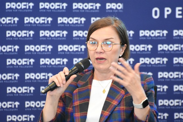 VIDEO Ne dorim să reducem factura la energie? Energia nu e bun de lux. Daniela Dărăban, Director Executiv ACUE: Recomand puternic să se reducă TVA și scoaterea accizei din factură - Profit Energy.forum

