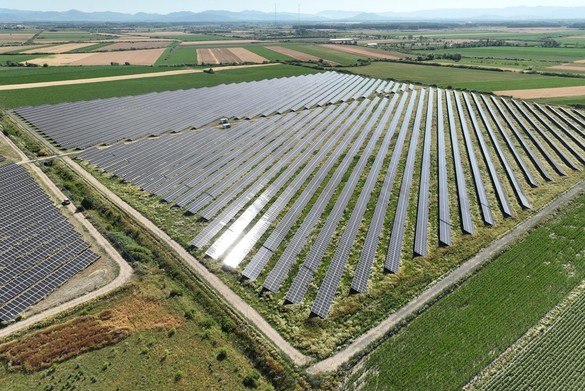 FOTO Proiect cumpărat de la ″regele eolienelor″. Electrica SA, cu statul cel mai mare acționar, a finalizat și pus în funcțiune un parc fotovoltaic cu bani din PNRR