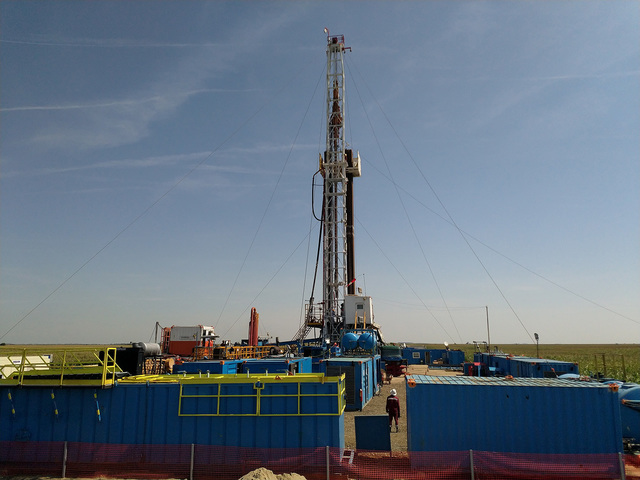 ULTIMA ORĂ Revoltă și amenințări fizice. România poate ajunge într-un litigiu de milioane de euro pentru zăcăminte de țiței și gaze din vestul țării, concesionate de anglo-australieni