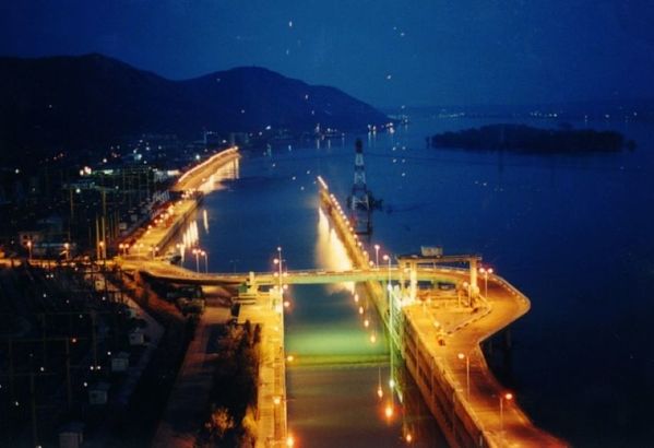 Hidroelectrica încearcă a 3-a oară. Aflat în conservare de 12 ani, hidroagregatul 1 de la Porțile de Fier 2 se vrea repornit.  Compania încearcă să contracteze montajul și punerea în funcțiune