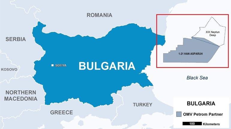 Platforma de foraj Noble Globetrotter I în portul Burgas, pregătită pentru investiții offshore Petrom în explorare gaze Bulgaria în parteneriat NewMed Energy. | sursa foto: Profit