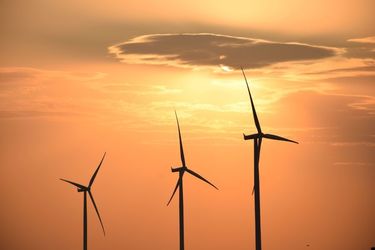 Tranzacție în România: Francezii de la Engie preiau de la portughezi un proiect eolian românesc de peste 250 MW, cu subvenție CfD