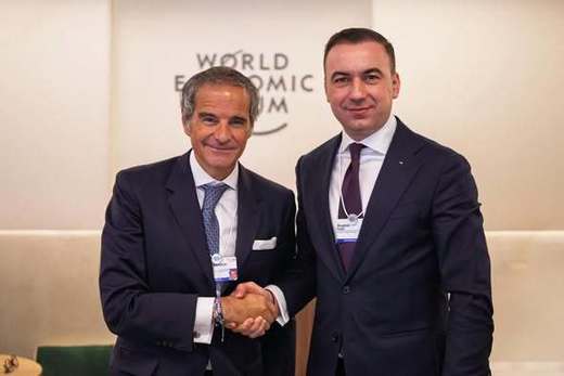 Bogdan Ivan, discuții la Davos cu Directorul General al Agenției Internaționale pentru Energie Atomică, despre rolul energiei nucleare în România: Am fost foarte ferm. Vrem să decarbonizăm economia, dar o vom face pragmatic și inteligent