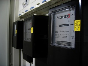 Furnizorii de energie și gaze, despre reglementarea prețurilor și adaosului comercial: Nu noi facem prețurile, ci producția. Statul - 10 miliarde lei restanțe pentru plafonare
