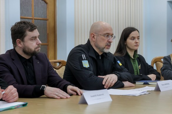 FOTO Întâlnire la graniță între șefii Energiei din România și Ucraina: Kievul are nevoie să importe mai mult, după noile distrugeri provocate de ruși în sistemul său energetic