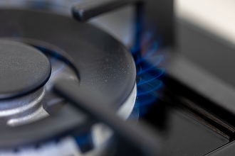 Prețul gazului european urcă puternic, în urma creșterii istorice a prețului petrolului