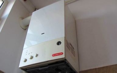 Centrale de apartament - Nicușor Dan reclamă la CCR decizia Parlamentului de a prelungi cu 2 ani subvenția pentru centrale de apartament: Nesocotește dreptul european, risc de penalități