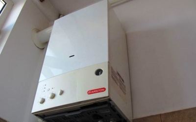 Centrale de apartament - Nicușor Dan reclamă la CCR decizia Parlamentului de a prelungi cu 2 ani subvenția pentru centrale de apartament: Nesocotește dreptul european, risc de penalități