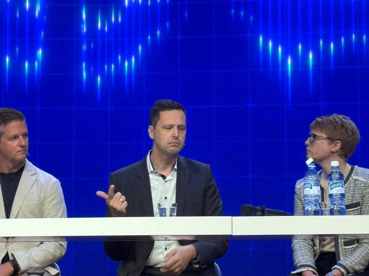 FOTO Mesaj E.ON România: Eliminarea blocajelor din rețele poate ieftini energia angro cu 40% în următorii 10 ani - Corespondență din Helsinki 