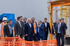 FOTO Bolojan, la viitoarea centrală Mintia, cea mai mare din UE, proiect întârziat: E gata peste 83%. Conectarea la gaze în august, cea la rețeaua electrică – în octombrie