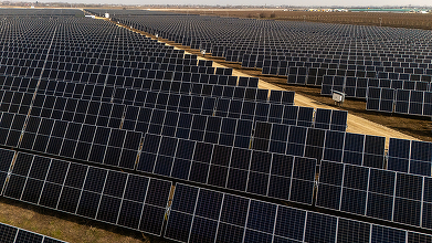 FOTO Investiție în România. Austriecii de la Enery au inaugurat un parc fotovoltaic de peste 50 MW la Titu, pentru Nokian Tyres din Oradea