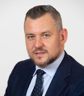 István-Loránt Antal, Comisia de energie din Senat: Valabilitatea unui aviz tehnic de racordare în prima instanță e de 12 luni, după care ai niște condiții prin care poți prelungi. Dacă nu ți-ai făcut treaba, ATR-ul pierde valabilitatea - Eveniment News.ro