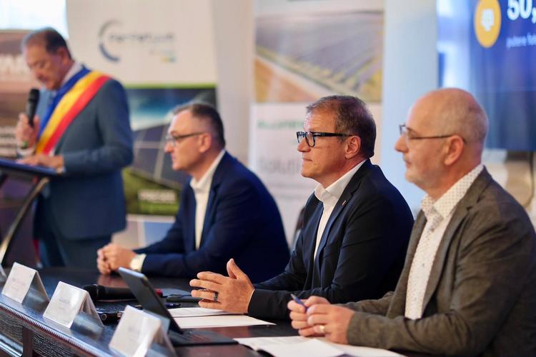 RESEE a semnat contractele EPC pentru construcția parcului fotovoltaic cu stocare de la Turda cu ALLVIEW ENERGY