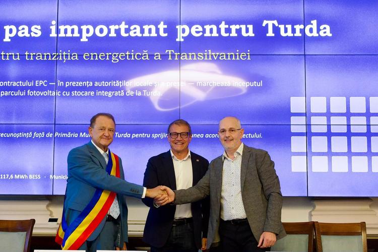 RESEE a semnat contractele EPC pentru construcția parcului fotovoltaic cu stocare de la Turda cu ALLVIEW ENERGY