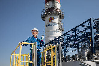 Profitul net al OMV Petrom a scăzut cu 14%, din cauza suprataxei de solidaritate și a scăderii dobânzilor, care au ″compensat″ creșterea vânzărilor și a prețurilor de vânzare