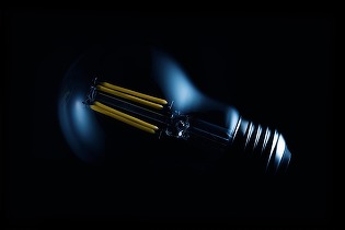 Nou mare oraș din România taie din lumină. Fluxul luminos pe străzi și în parcuri va fi redus în Brașov