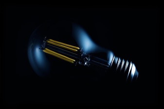 Nou mare oraș din România taie din lumină. Fluxul luminos pe străzi și în parcuri va fi redus în Brașov