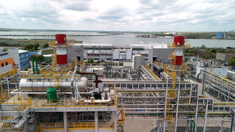România fără energie nucleară: Rafinăriile Rompetrol își reduc consumul la vârful de seară, pentru ca centrala proprie să livreze mai mult în sistemul energetic național