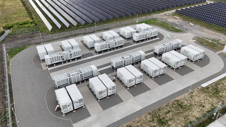 FOTO Stocare de energie în România. Eurowind Energy finalizează sistemul de stocare în baterii (BESS) de la Teiuș