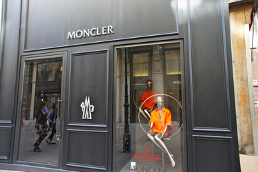 Moncler a finalizat construcția unei unități de producție în România, într-o investiție de 5 milioane euro