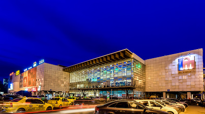 H&M deschide în toamnă un magazin în Iulius Mall Iași