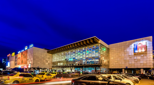 H&M deschide în toamnă un magazin în Iulius Mall Iași