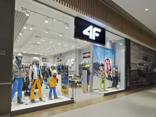 Retailerul polonez de haine sport 4F deschide în septembrie primele trei magazine în România, în București