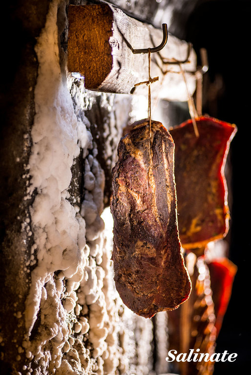 Premieră românească: CIA Aboliv a lansat Salinate, specialități tradiționale din carne maturate în Salina Turda