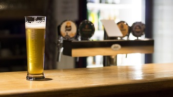 Asociația Berarii României: Volumul pieței berii a fost, anul trecut, de 15,8 milioane hl, iar consumul pe cap de locuitor de 80 litri